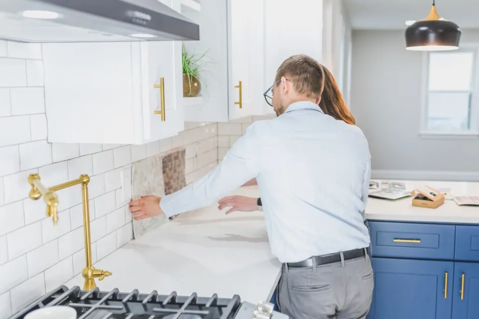 Aider à arbitrer entre vendre en l'état ou engager des travaux, chiffres de plus-value à l